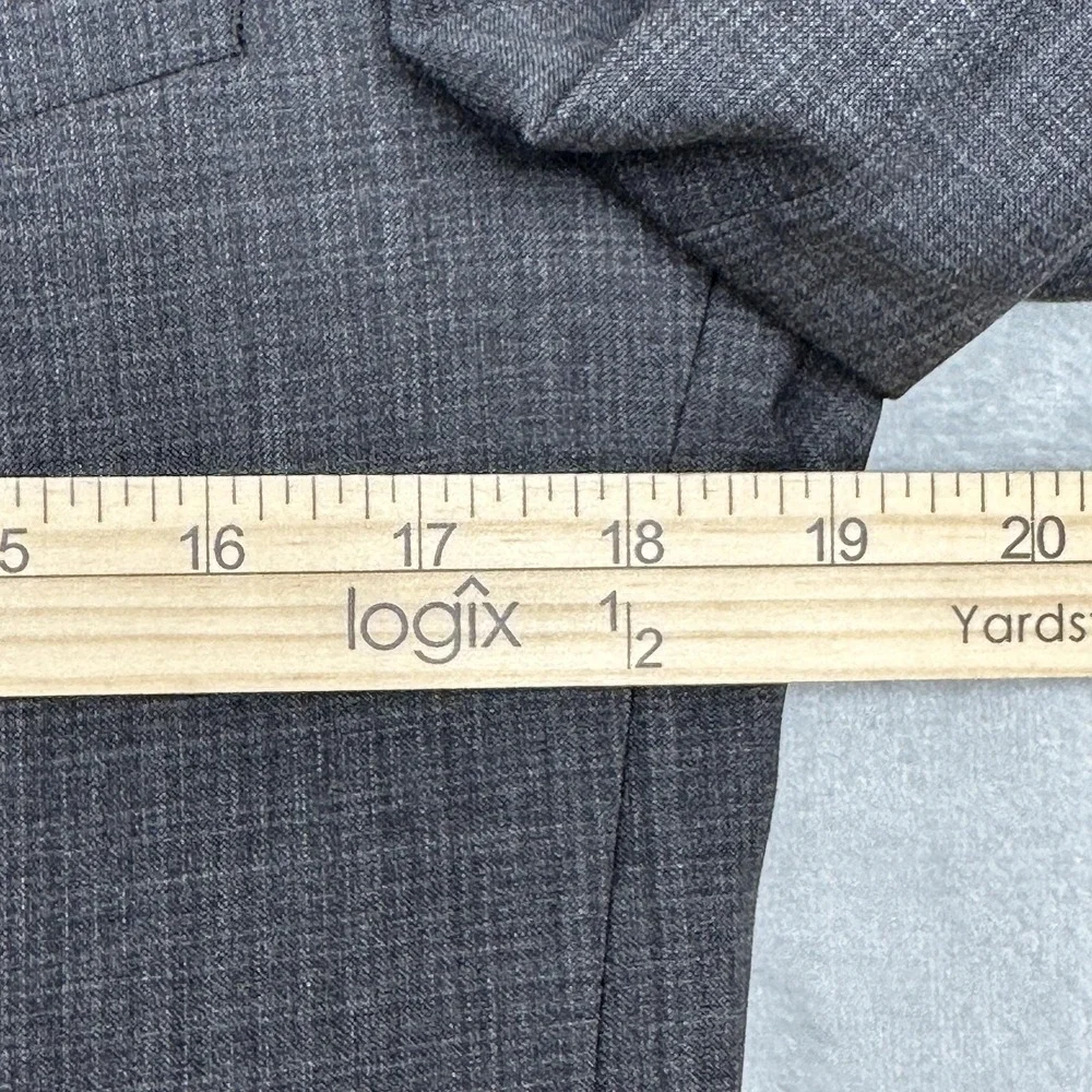 Hugo Boss Blazer Mens 38 Short Gray Wool Check Two Button Sport Coat Jacket‎